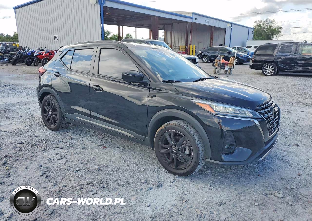 2021 Nissan Kicks Sr VIN:3N1CP5DV9ML495869 - 4