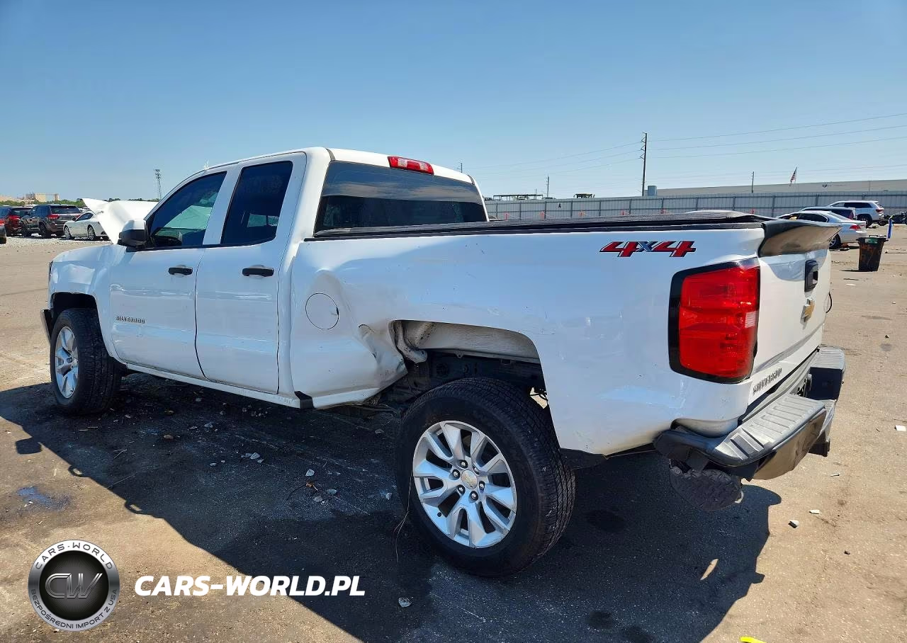 2018 Chevrolet Silverado K1500 VIN:1GCVKNEH4JZ241374 - 2