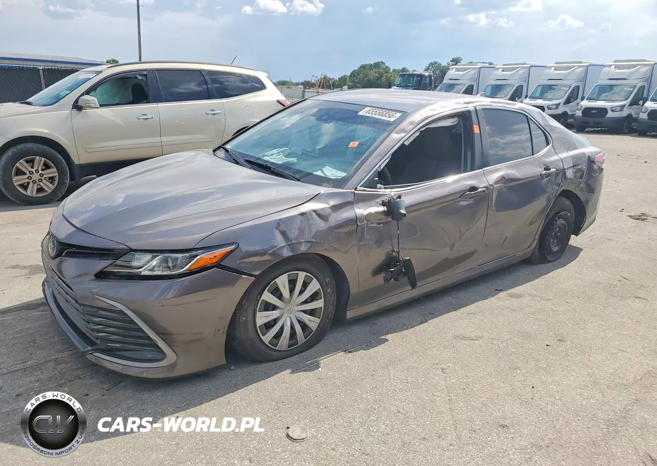 2024 Toyota Camry Le