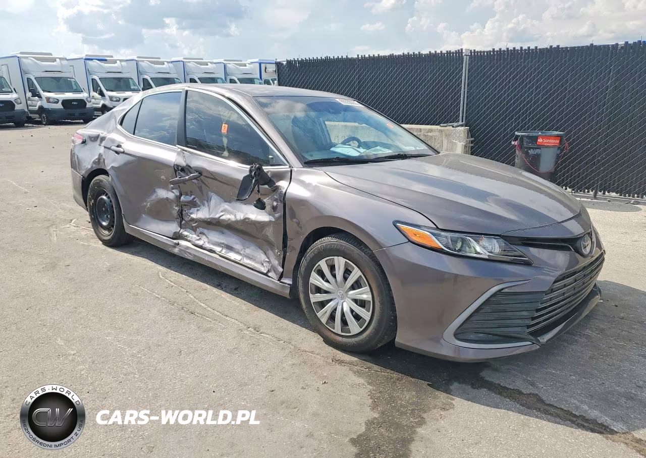 2024 Toyota Camry Le VIN:4T1C31AK0RU073624 - 4