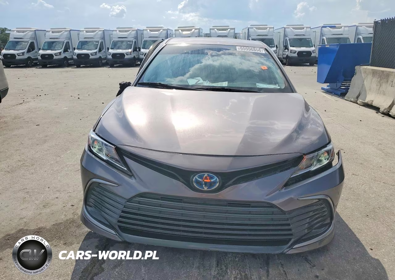 2024 Toyota Camry Le VIN:4T1C31AK0RU073624 - 5