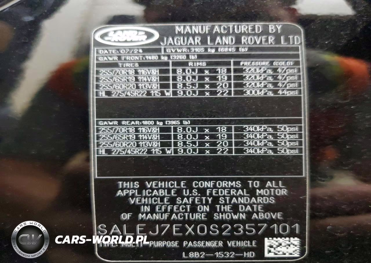 2025 Land Rover Defender 110 S VIN:SALEJ7EX0S2357101 - 14