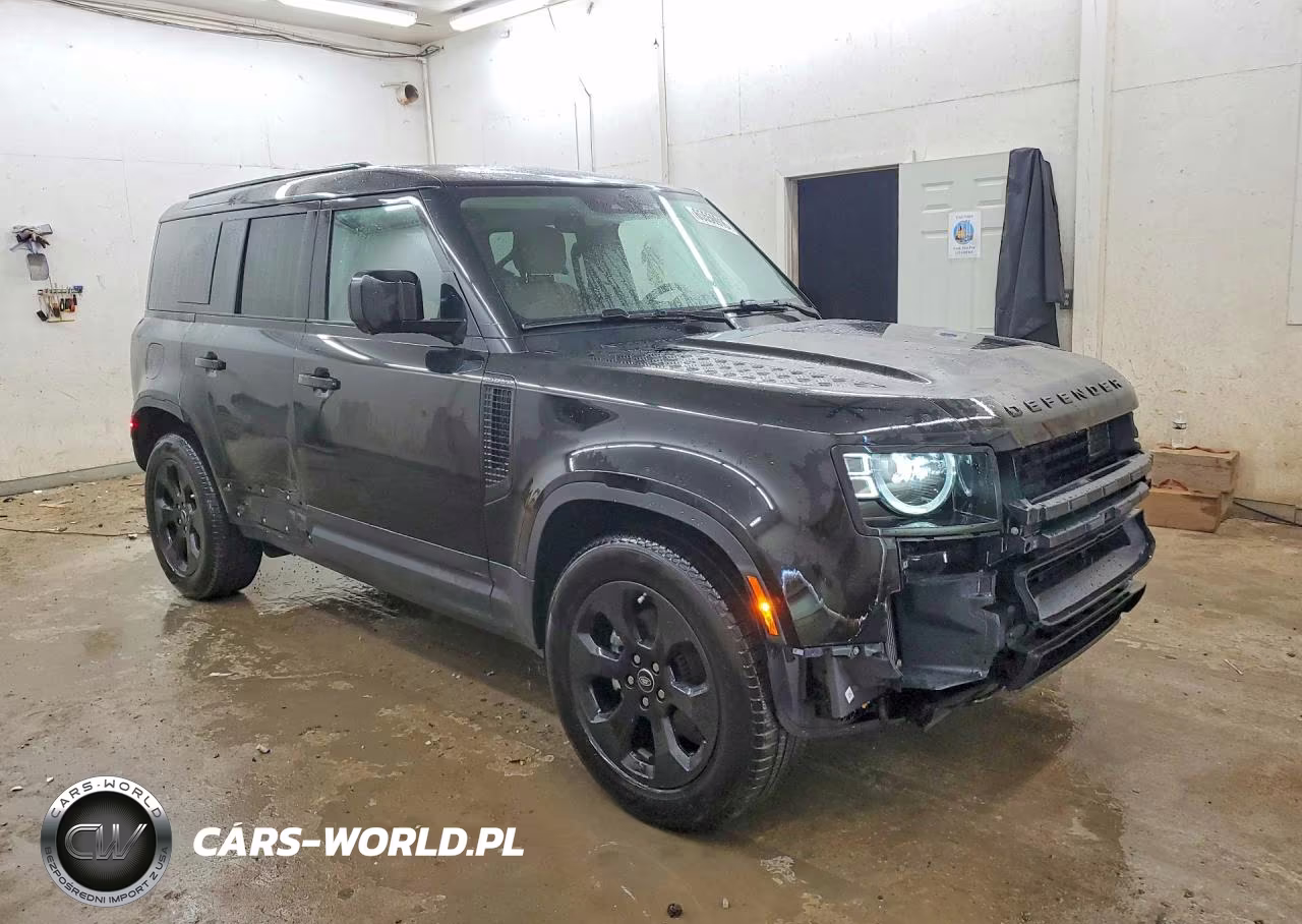 2025 Land Rover Defender 110 S VIN:SALEJ7EX0S2357101 - 4