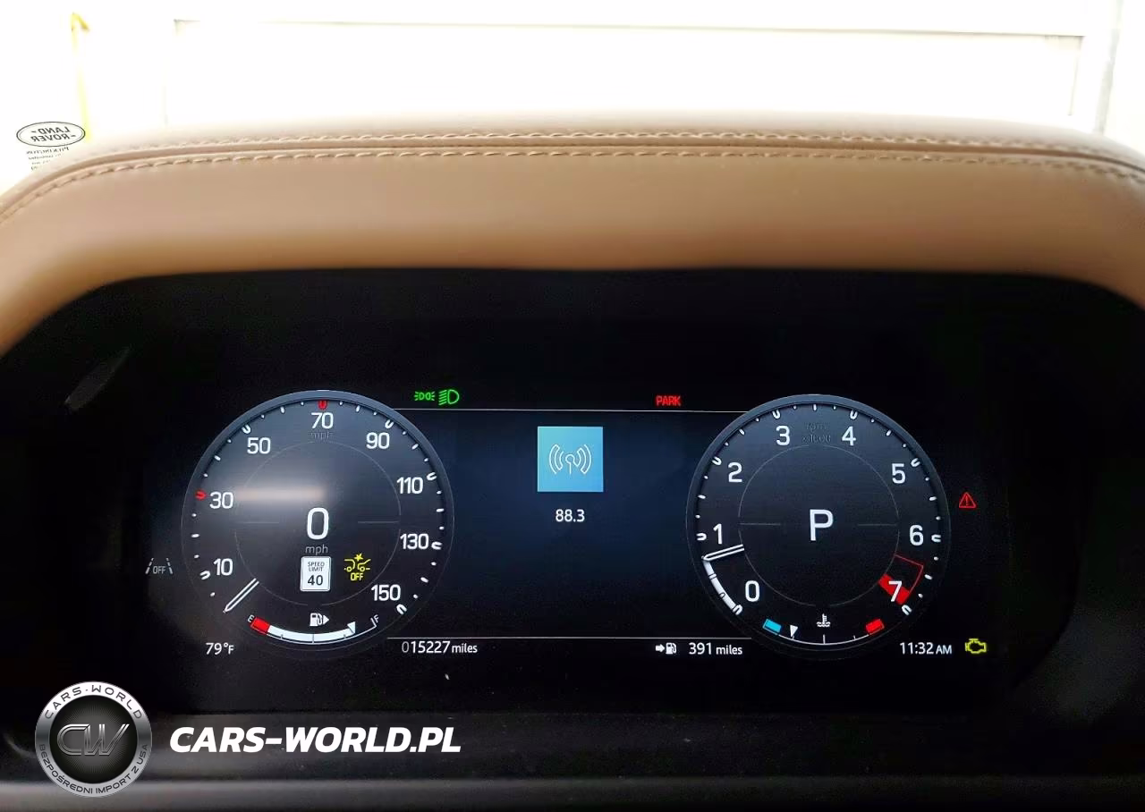 2025 Land Rover Defender 110 S VIN:SALEJ7EX0S2357101 - 9