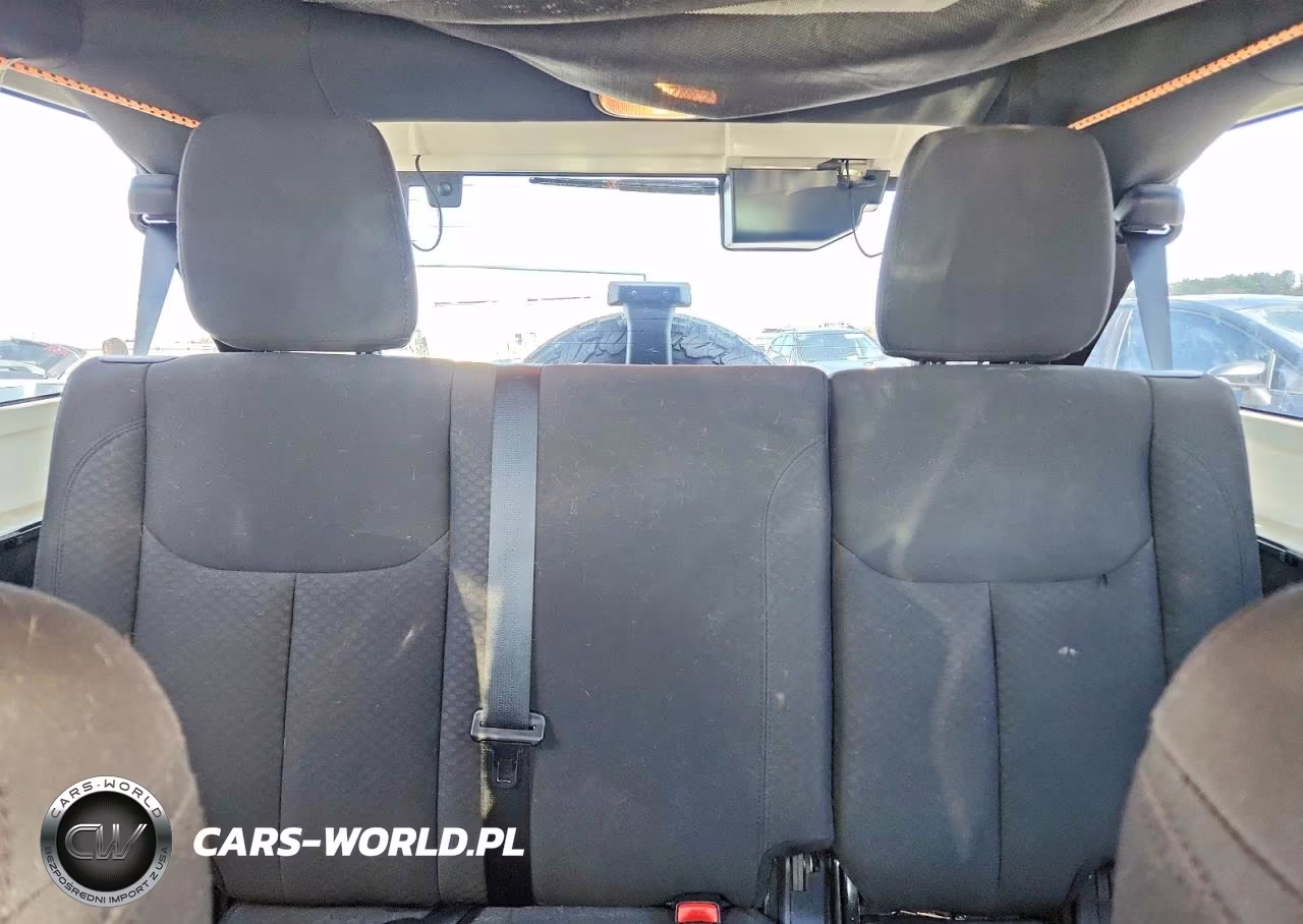 2017 Jeep Wrangler Unlimited Sport VIN:1C4BJWDG8HL553456 - 10