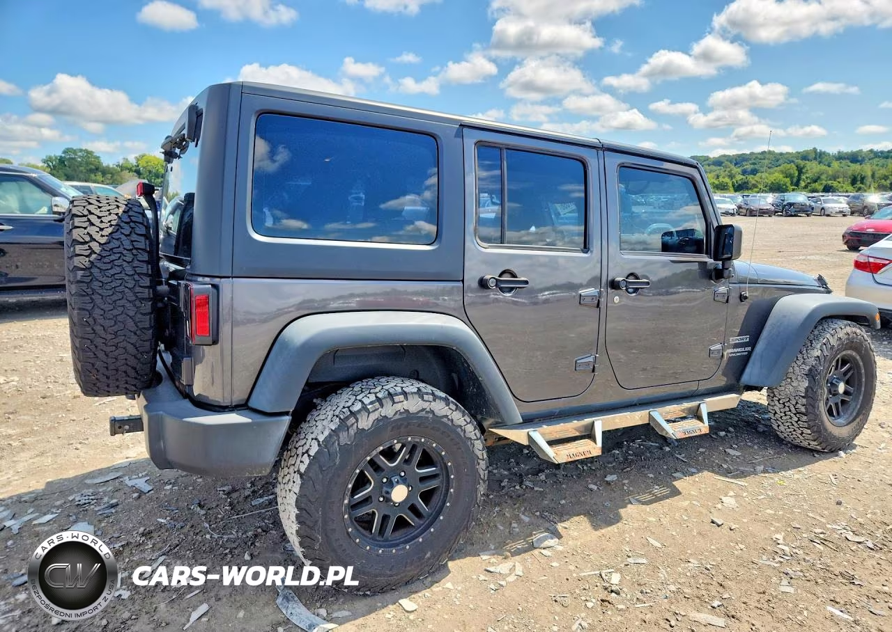 2017 Jeep Wrangler Unlimited Sport VIN:1C4BJWDG8HL553456 - 3