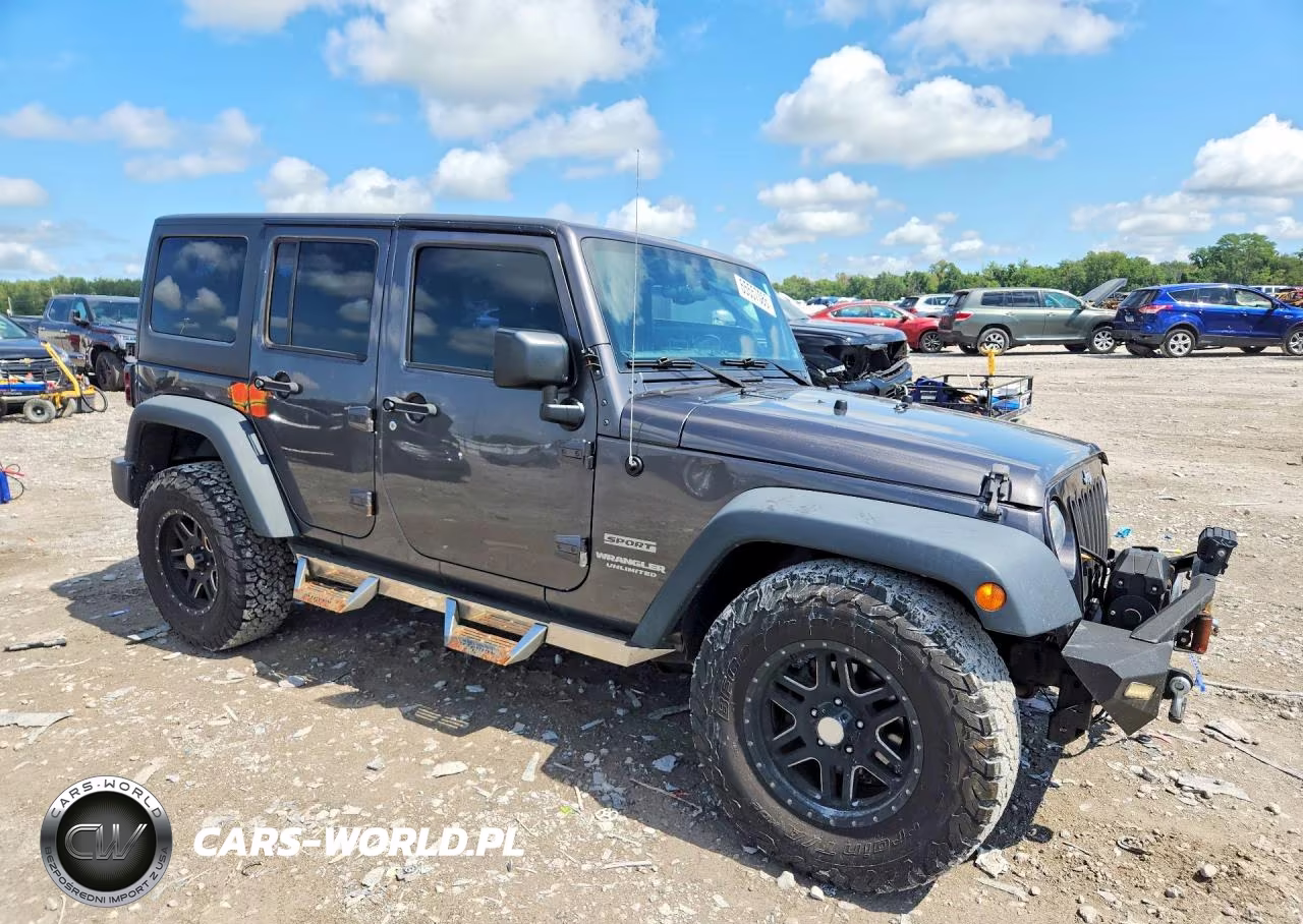 2017 Jeep Wrangler Unlimited Sport VIN:1C4BJWDG8HL553456 - 4