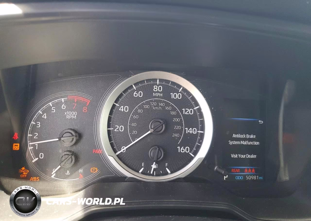 2022 Toyota Corolla Le VIN:JTDEPMAE4N3030479 - 9
