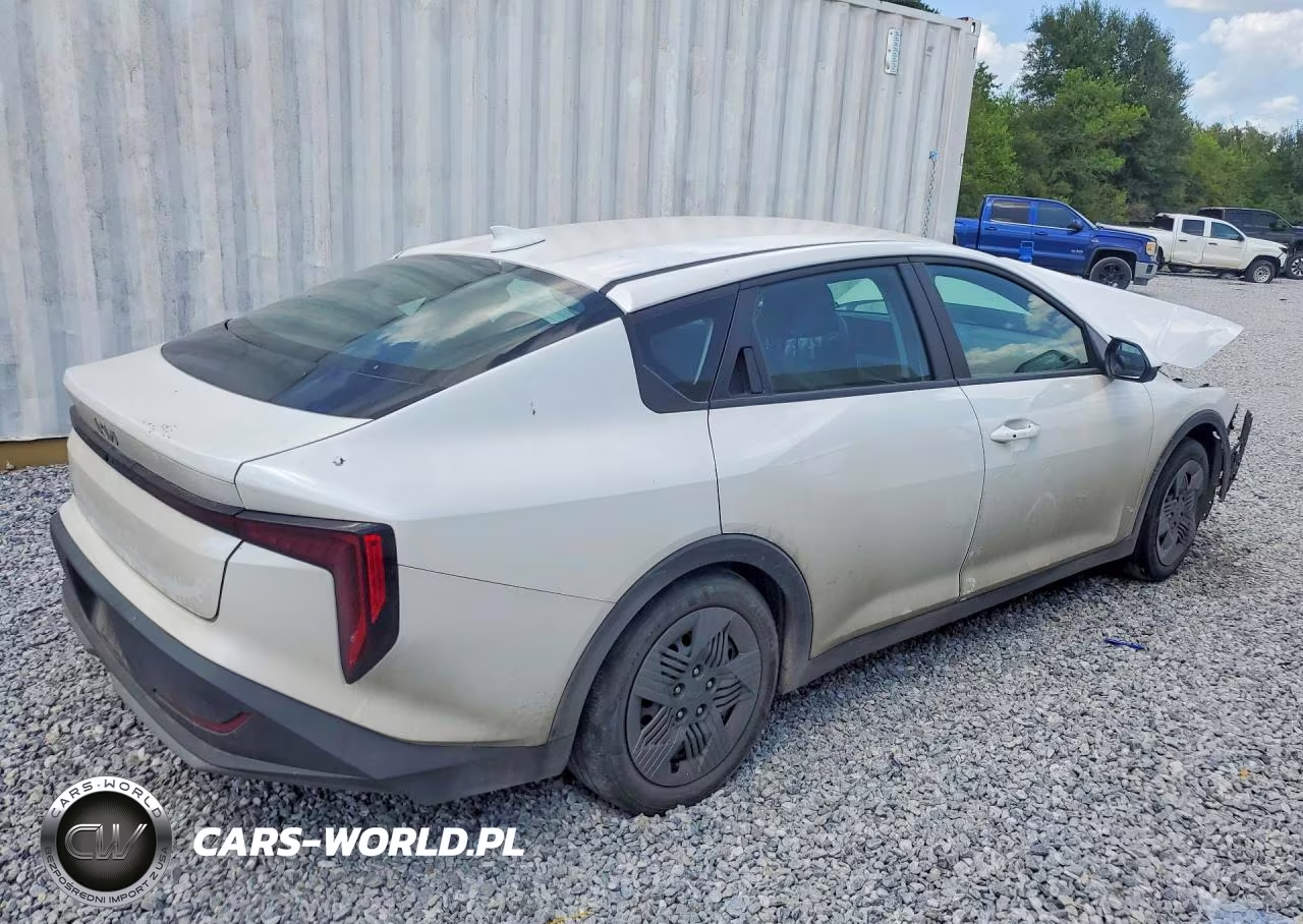 2025 Kia K4 Lx VIN:3KPFT4DE9SE132683 - 3