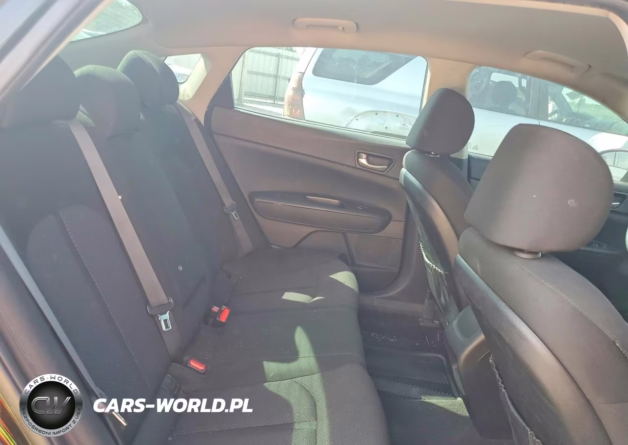 2017 Kia Optima Lx VIN:KNAGT4L3XH5132584 - 10