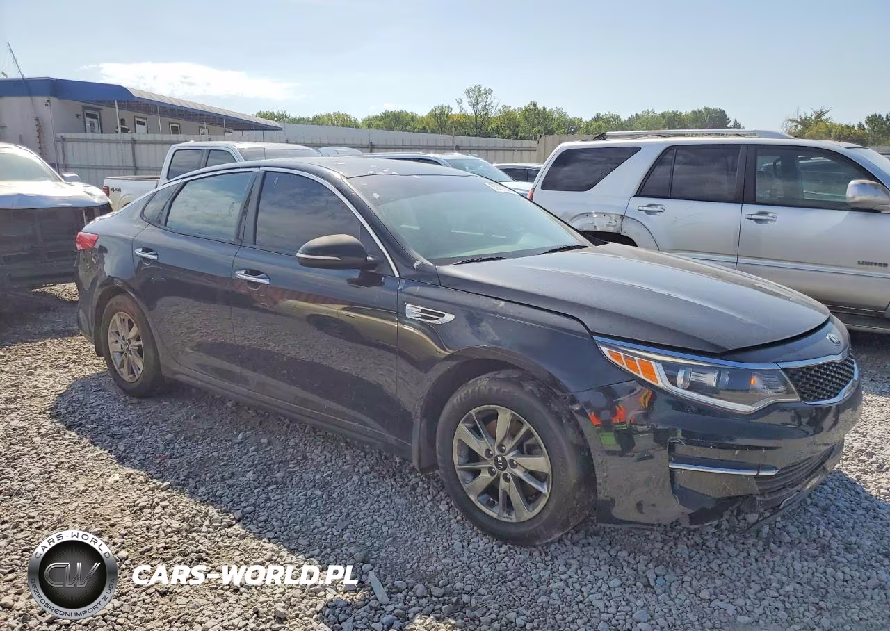 2017 Kia Optima Lx VIN:KNAGT4L3XH5132584 - 4
