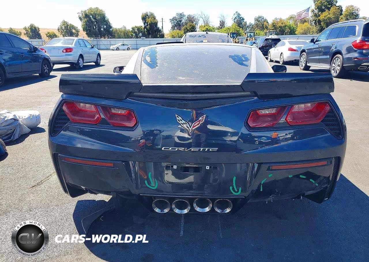 2015 Chevrolet Corvette Stingray 1Lt VIN:1G1YB2D70F5107005 - 6