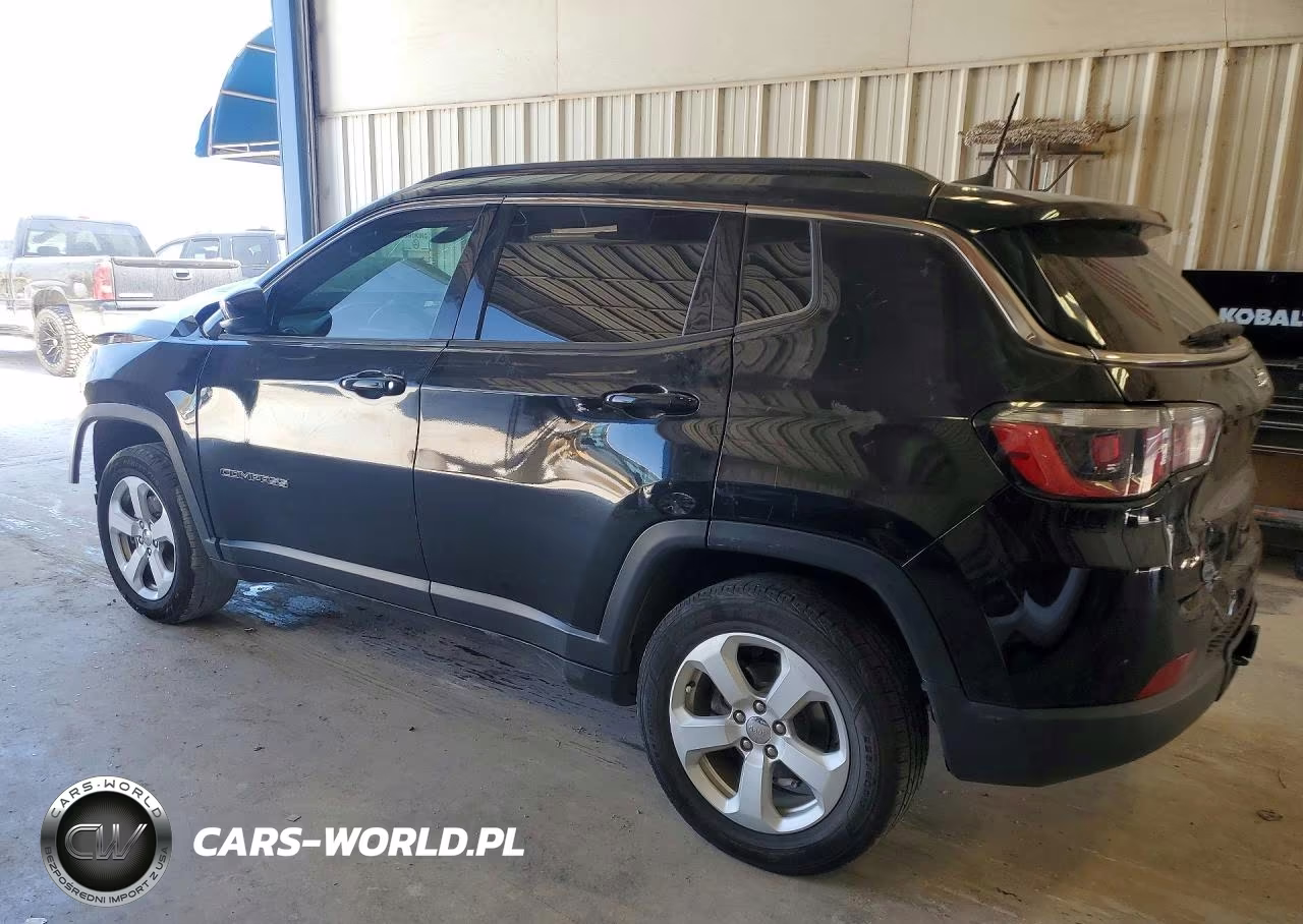 2018 Jeep Compass Latitude VIN:3C4NJDBB7JT343353 - 2