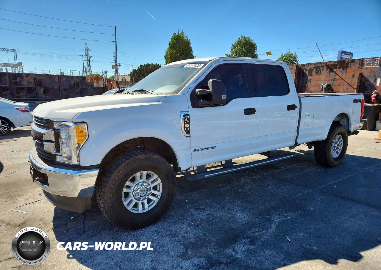 2017 Ford F250 Super Duty – zdjęcie 1 z 12
