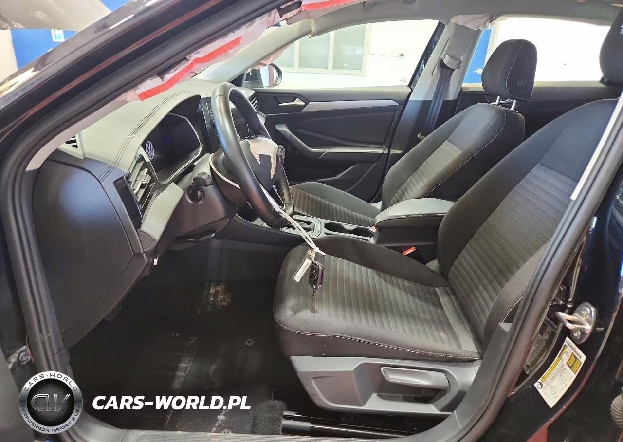 2025 Volkswagen Jetta S VIN:3VW5X7BUXSM018108 - 7