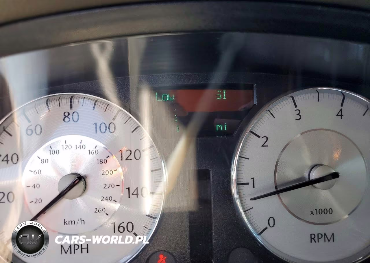 2008 Chrysler 300C VIN:2C3KK63H78H131512 - 9