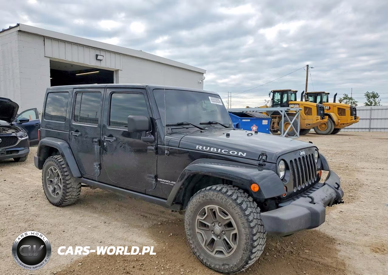 2013 Jeep Wrangler Unlimited Rubicon VIN:1C4BJWFG6DL532841 - 4