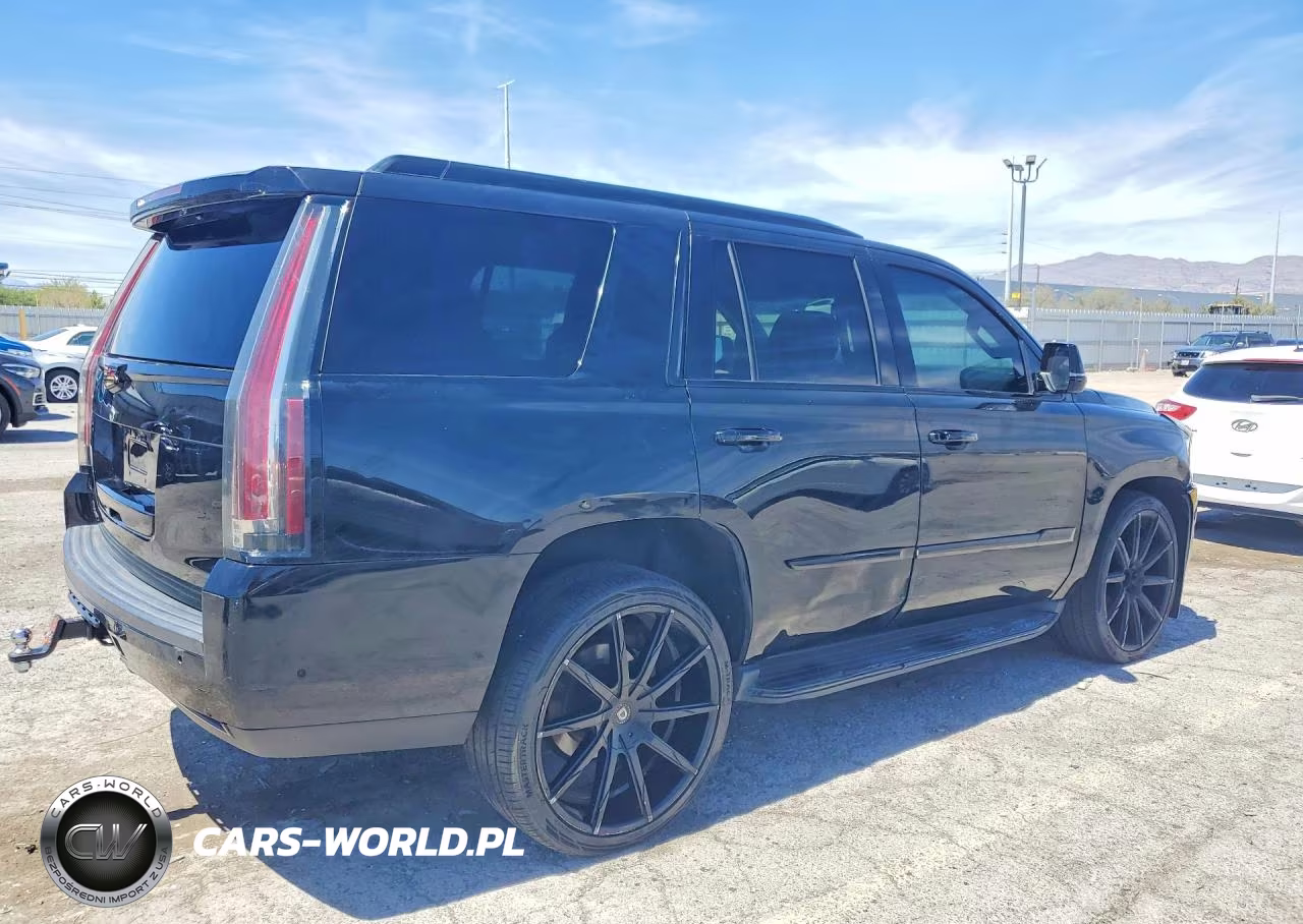 2017 Cadillac Escalade VIN:1GYS3AKJ3HR288609 - 3