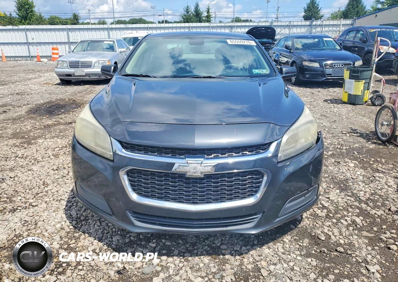 2014 Chevrolet Malibu Ls VIN:1G11A5SL5EF202917 - 5