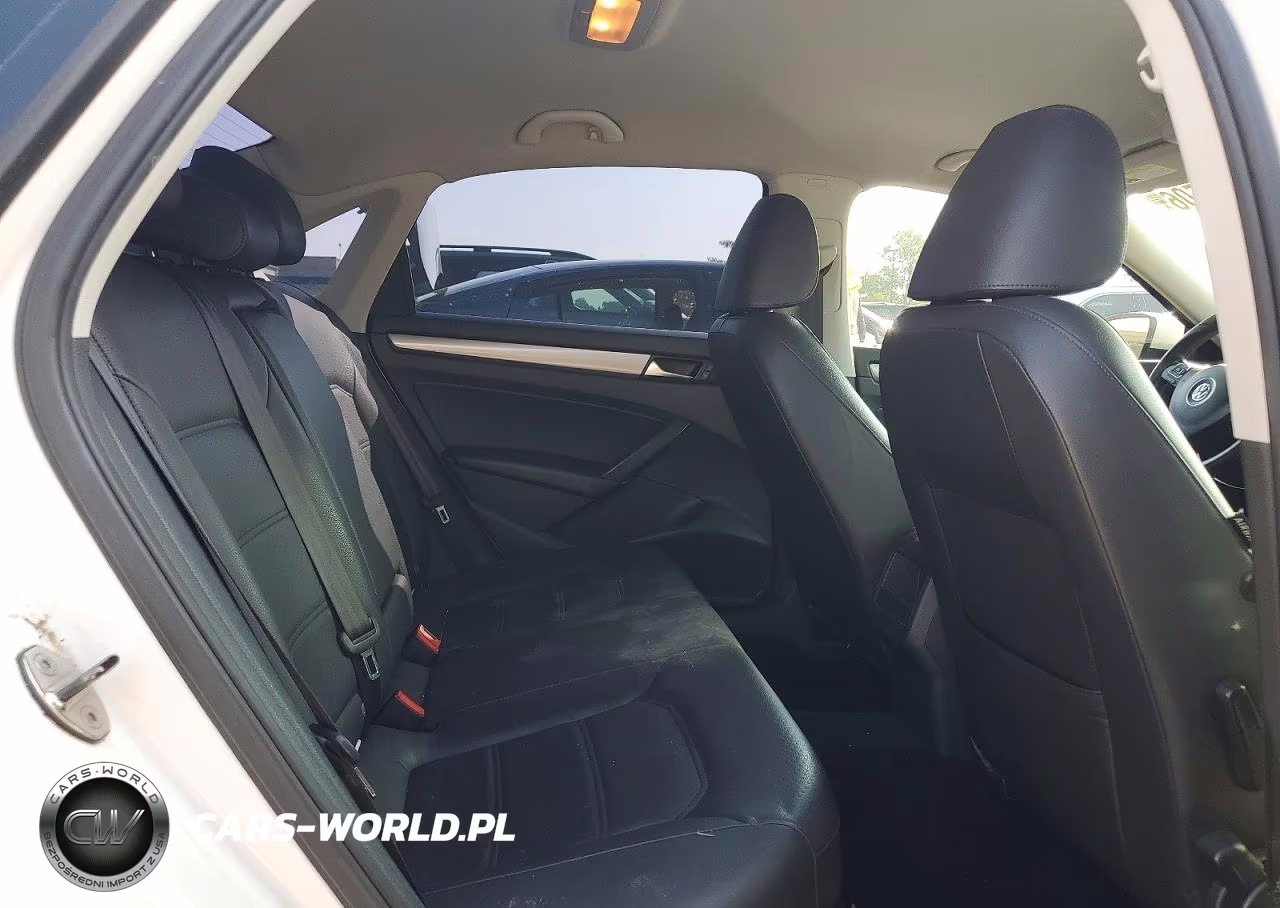 2014 Volkswagen Passat S VIN:1VWAT7A30EC039803 - 10