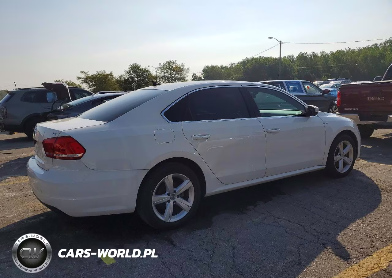 2014 Volkswagen Passat S VIN:1VWAT7A30EC039803 - 3