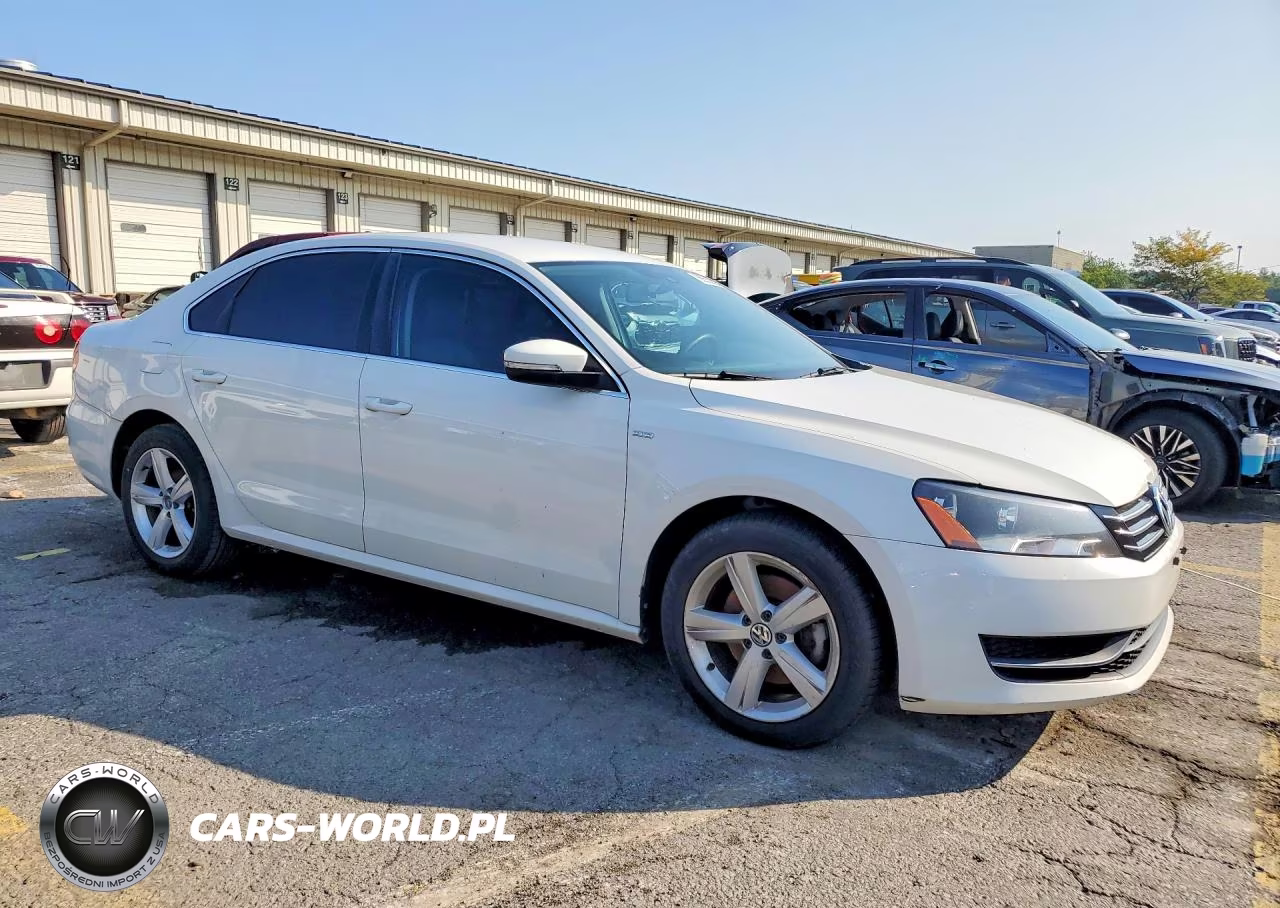 2014 Volkswagen Passat S VIN:1VWAT7A30EC039803 - 4