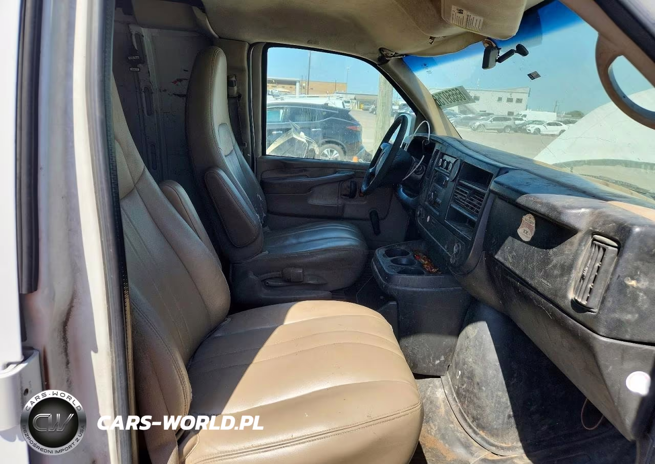 2012 Chevrolet Express G1500 VIN:1GCSGAFX8C1138804 - 11