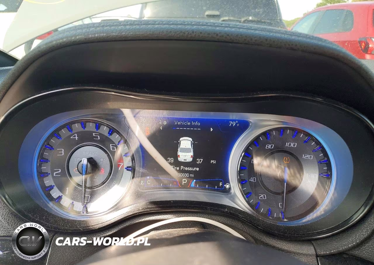 2017 Chrysler 300 S VIN:2C3CCAGG1HH628772 - 9
