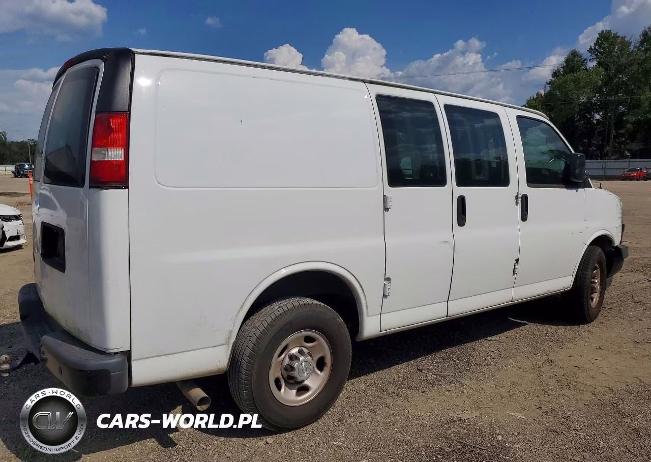 2020 Chevrolet Express G2500 VIN:1GCWGAFGXL1237707 - 3