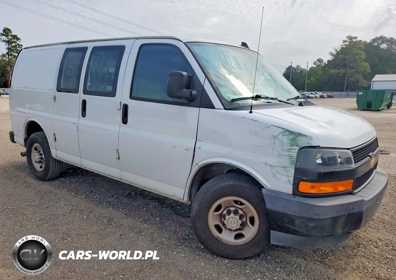 2020 Chevrolet Express G2500 VIN:1GCWGAFGXL1237707 - 4