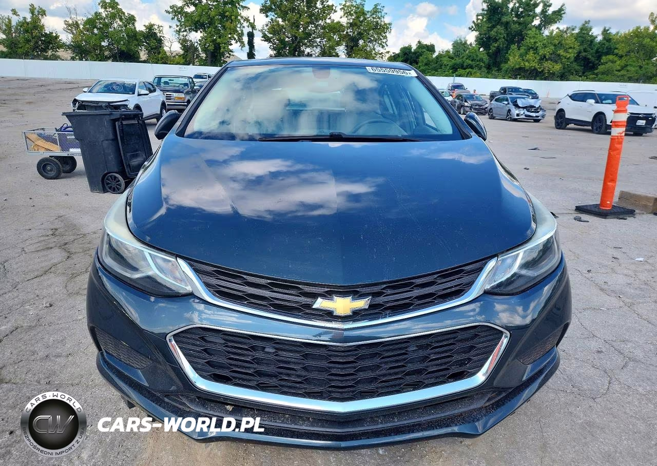 2018 Chevrolet Cruze Lt VIN:3G1BE6SM9JS647707 - 5