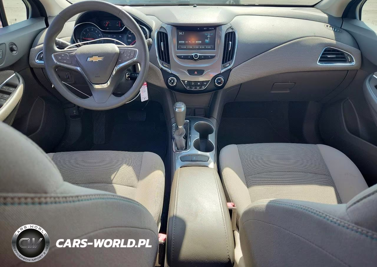 2018 Chevrolet Cruze Lt VIN:3G1BE6SM9JS647707 - 8