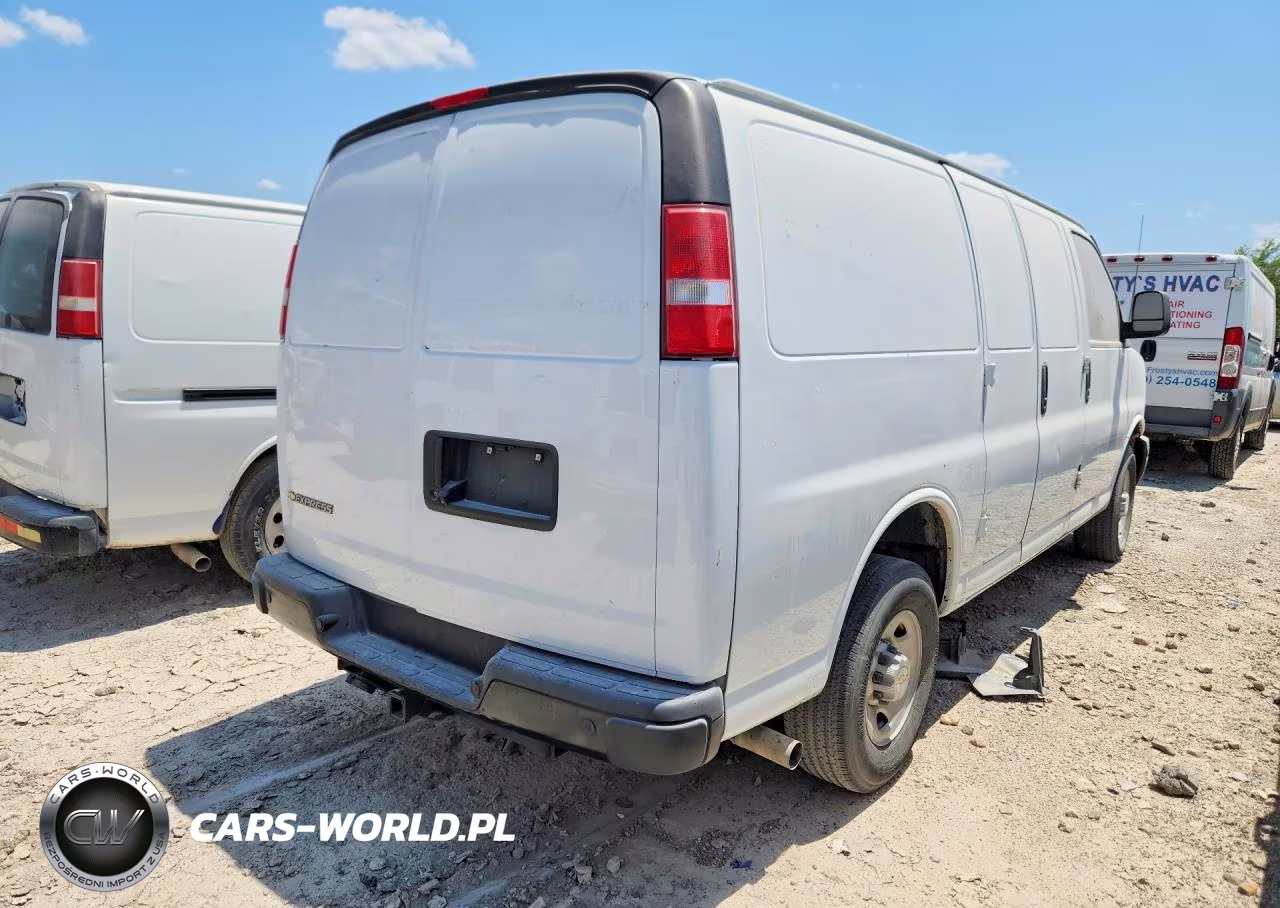 2023 Chevrolet Express G2500 VIN:1GCWGAFP3P1242804 - 3