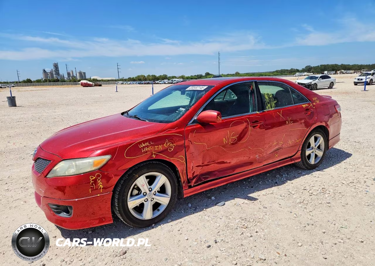 2011 Toyota Camry Se – zdjęcie 1 z 12