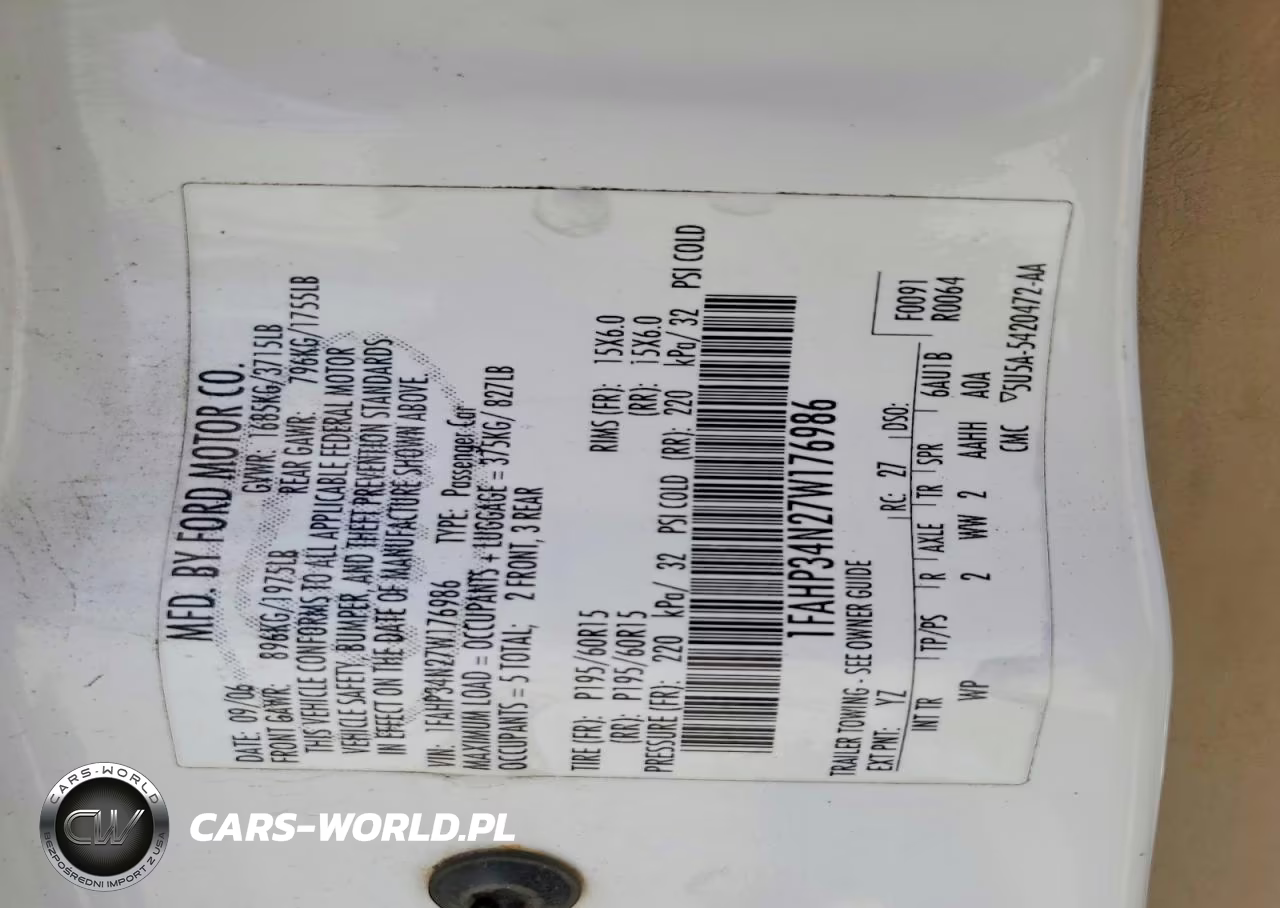 2007 Ford Focus Zx4 VIN:1FAHP34N27W176986 - 12