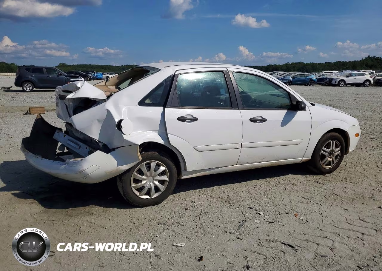 2007 Ford Focus Zx4 VIN:1FAHP34N27W176986 - 3