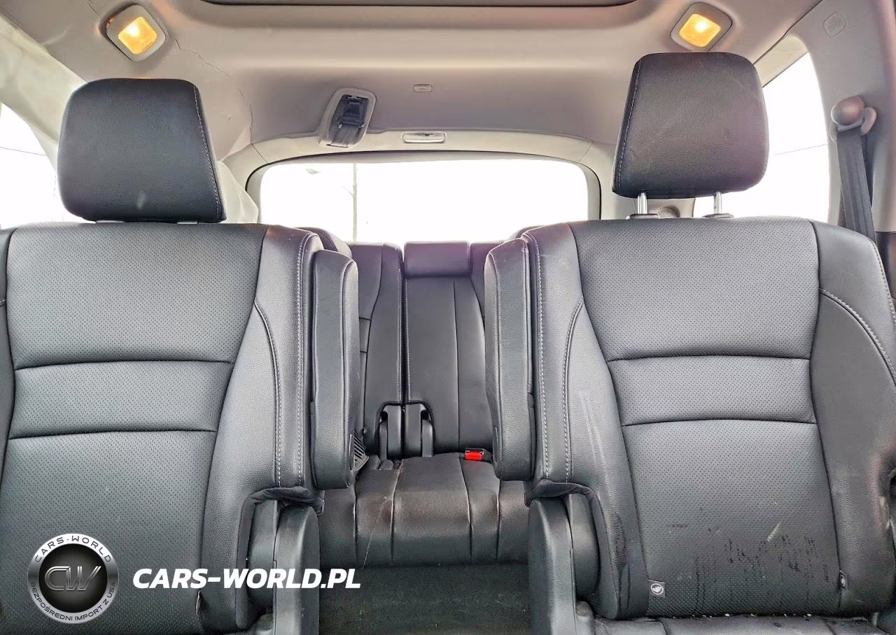 2017 Honda Pilot Elite VIN:5FNYF6H06HB055820 - 10
