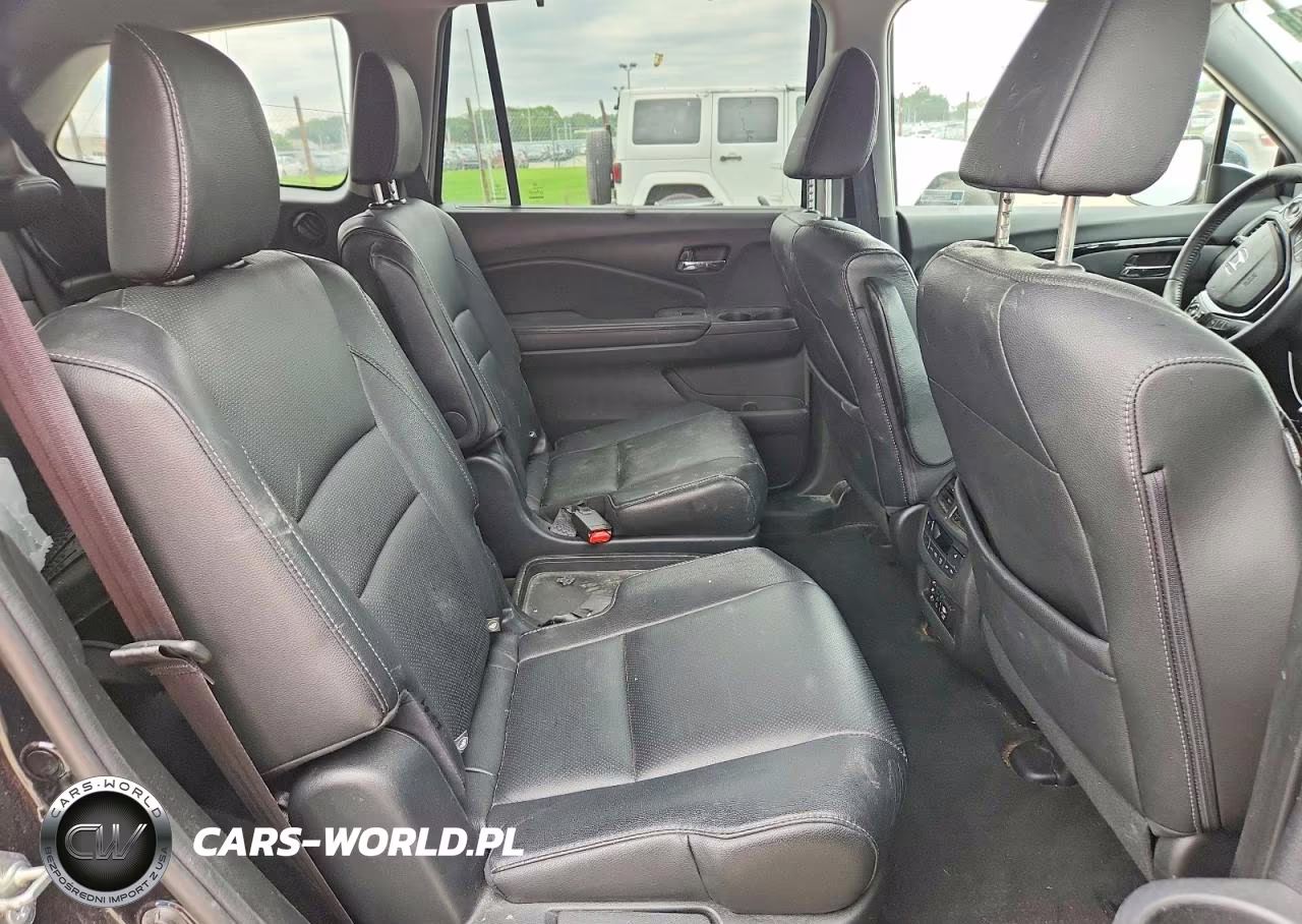 2017 Honda Pilot Elite VIN:5FNYF6H06HB055820 - 11