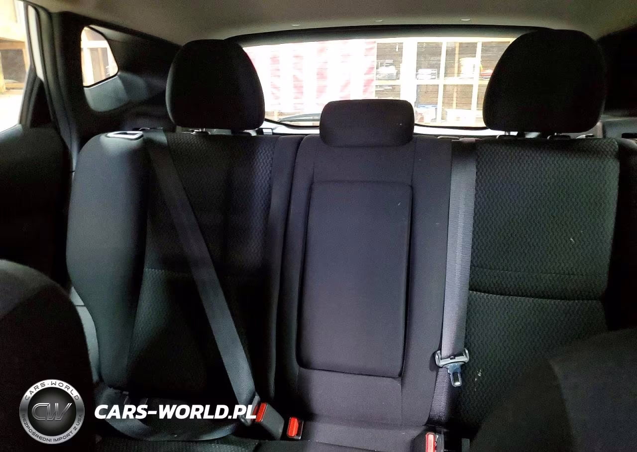 2017 Nissan Rogue Sport S VIN:JN1BJ1CR8HW119612 - 10