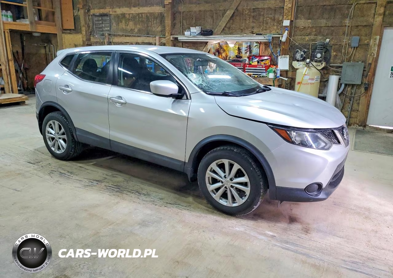 2017 Nissan Rogue Sport S VIN:JN1BJ1CR8HW119612 - 4