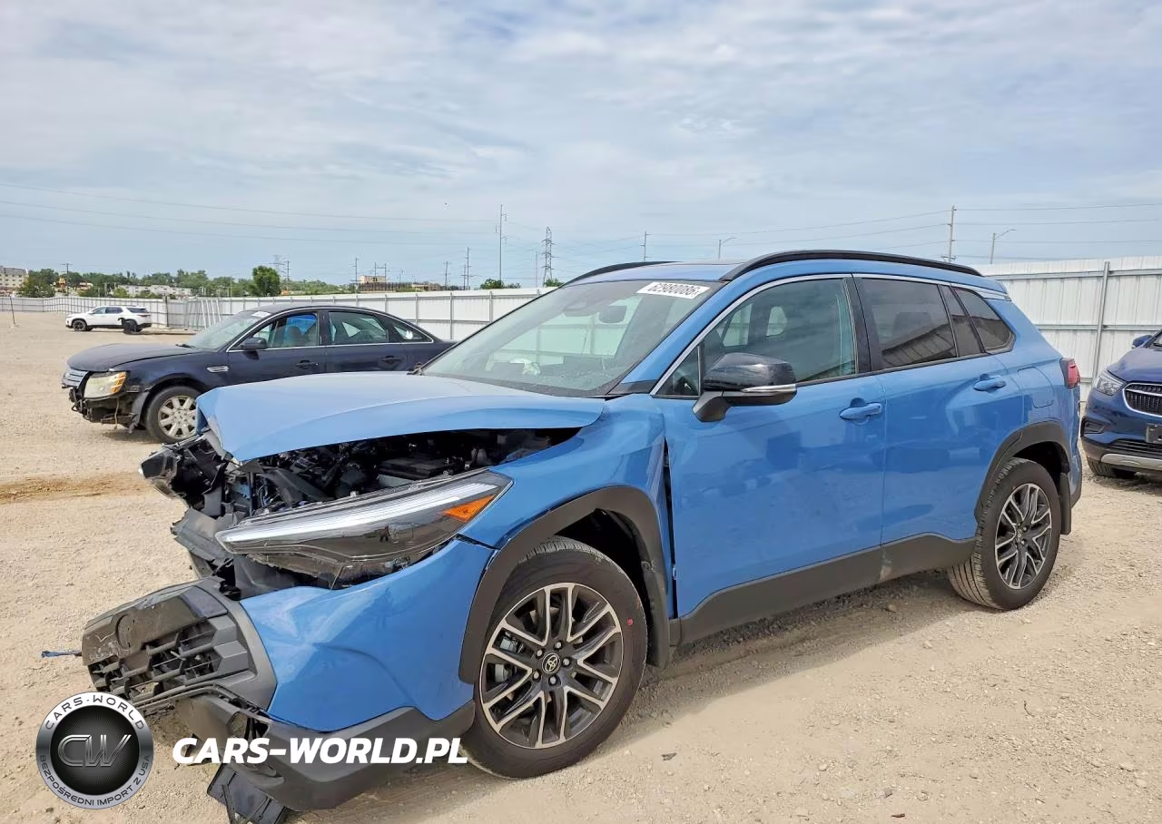 2026 Toyota Corolla Cross Xle VIN:7MUDAABG5TV179125 - 1