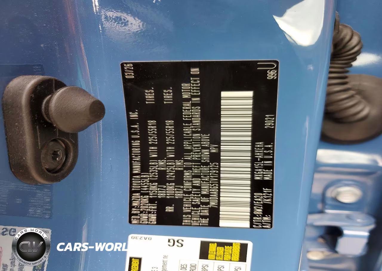 2026 Toyota Corolla Cross Xle VIN:7MUDAABG5TV179125 - 13
