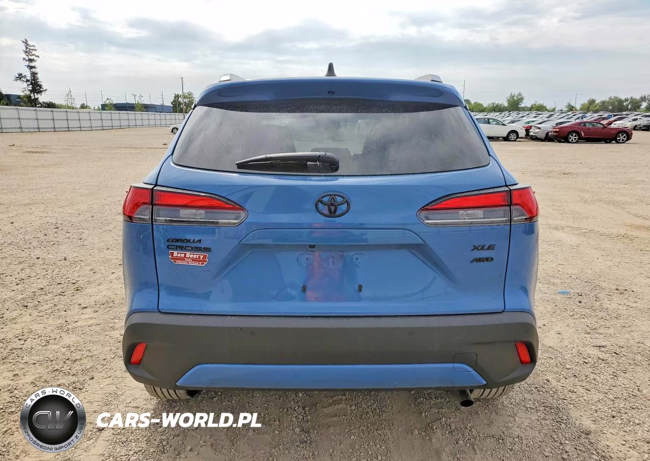 2026 Toyota Corolla Cross Xle VIN:7MUDAABG5TV179125 - 6