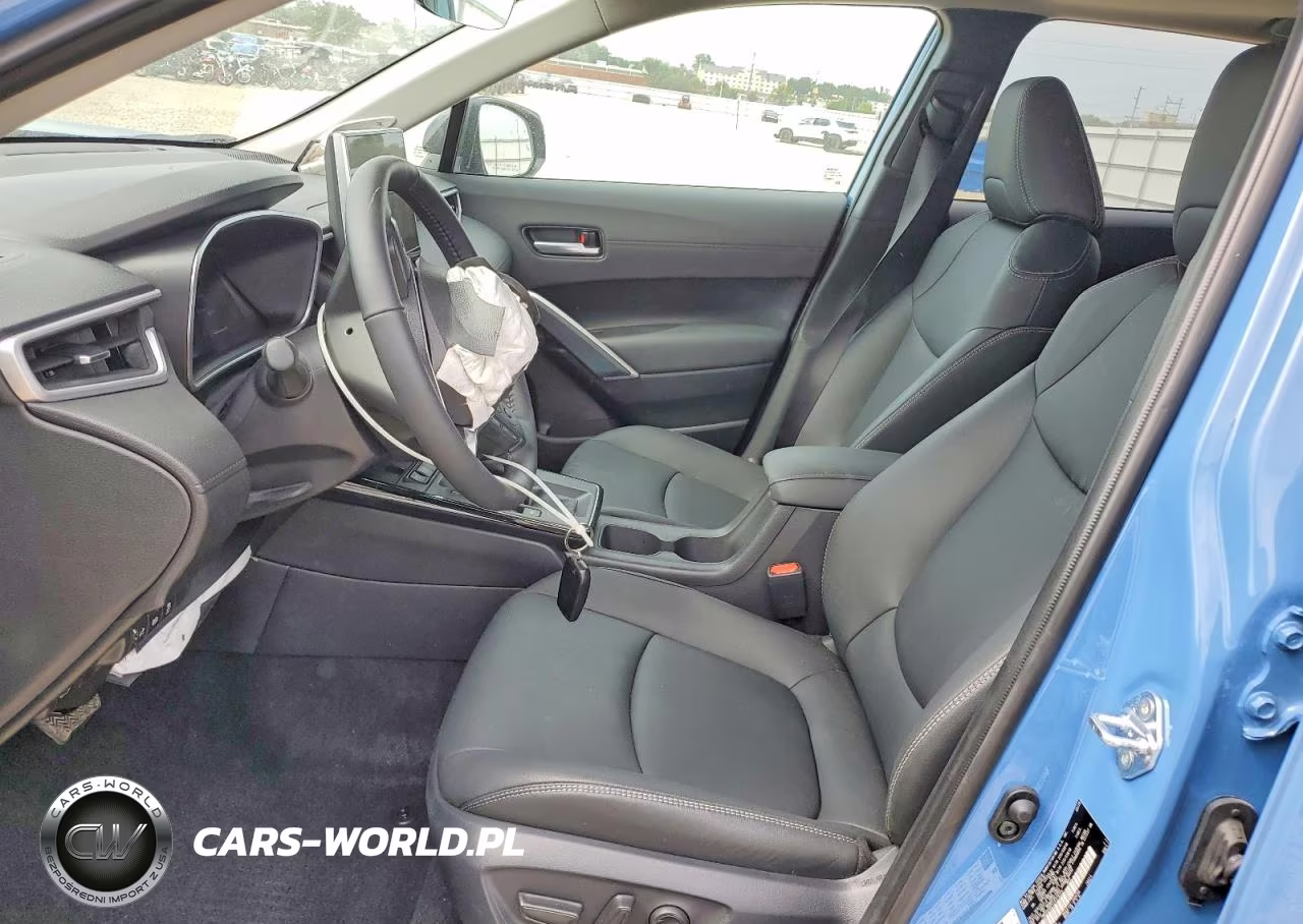 2026 Toyota Corolla Cross Xle VIN:7MUDAABG5TV179125 - 7