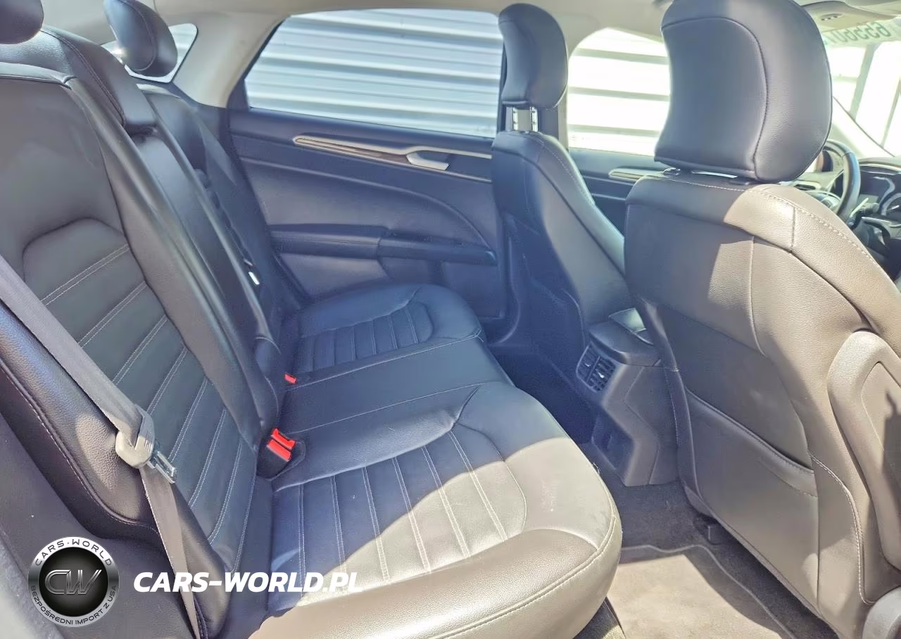 2016 Ford Fusion Se VIN:3FA6P0H97GR290648 - 10