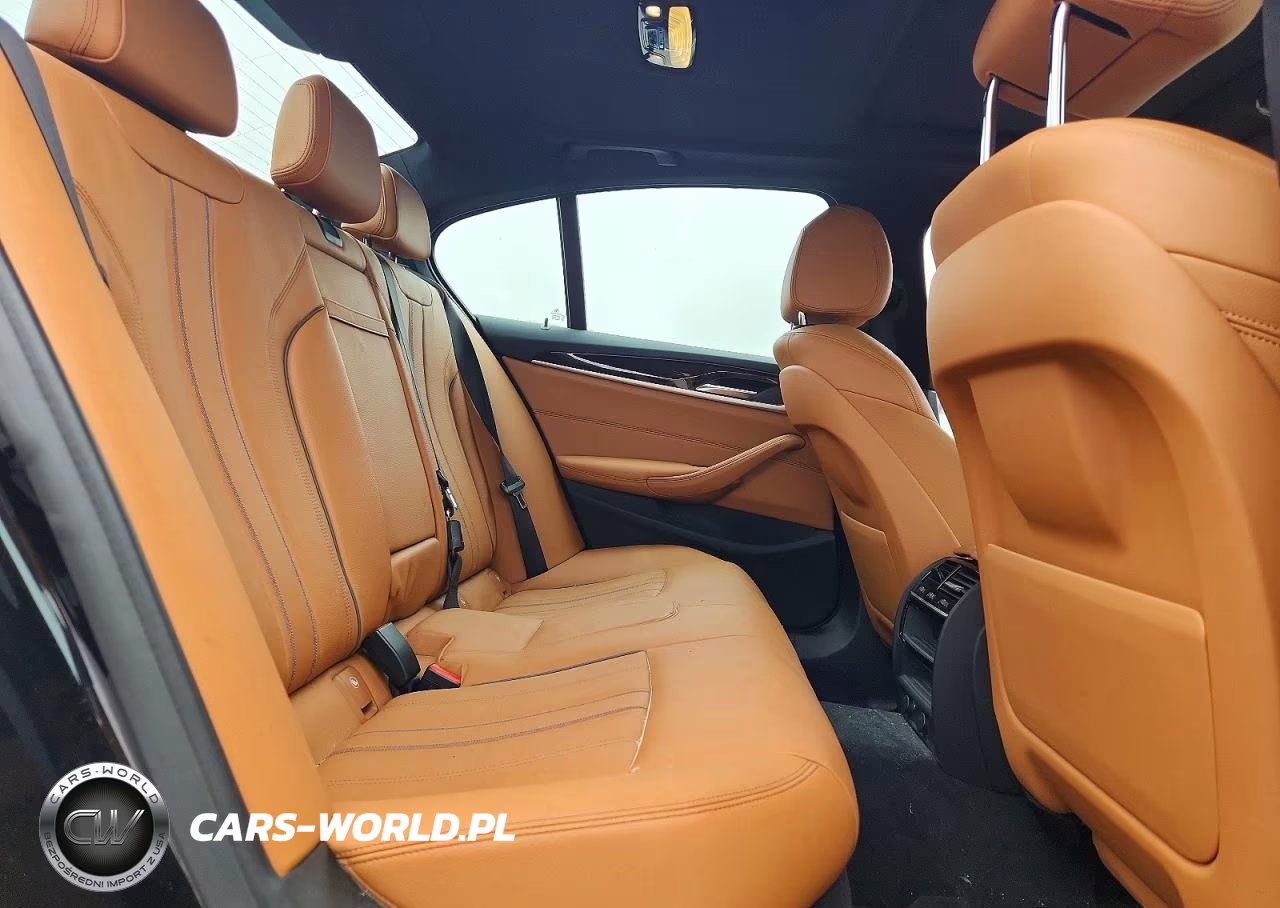 2019 BMW 530Xe VIN:WBAJB1C55KB376466 - 10