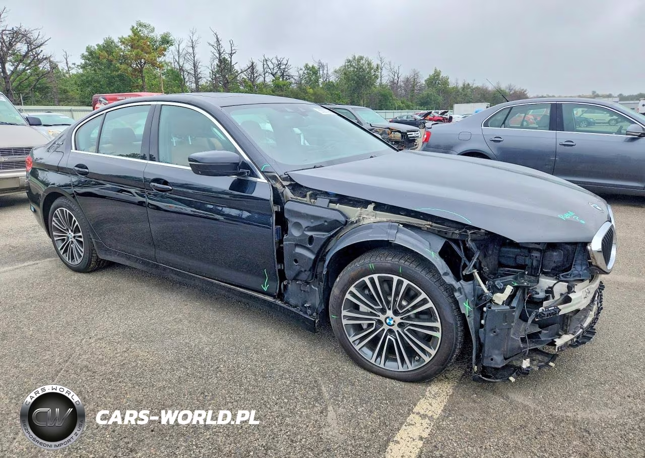 2019 BMW 530Xe VIN:WBAJB1C55KB376466 - 4