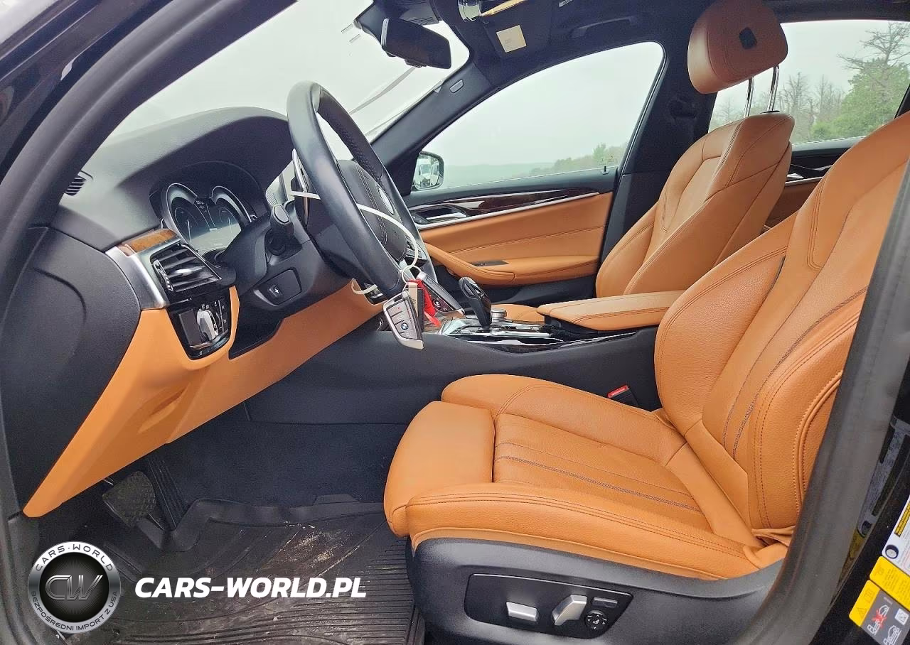 2019 BMW 530Xe VIN:WBAJB1C55KB376466 - 7