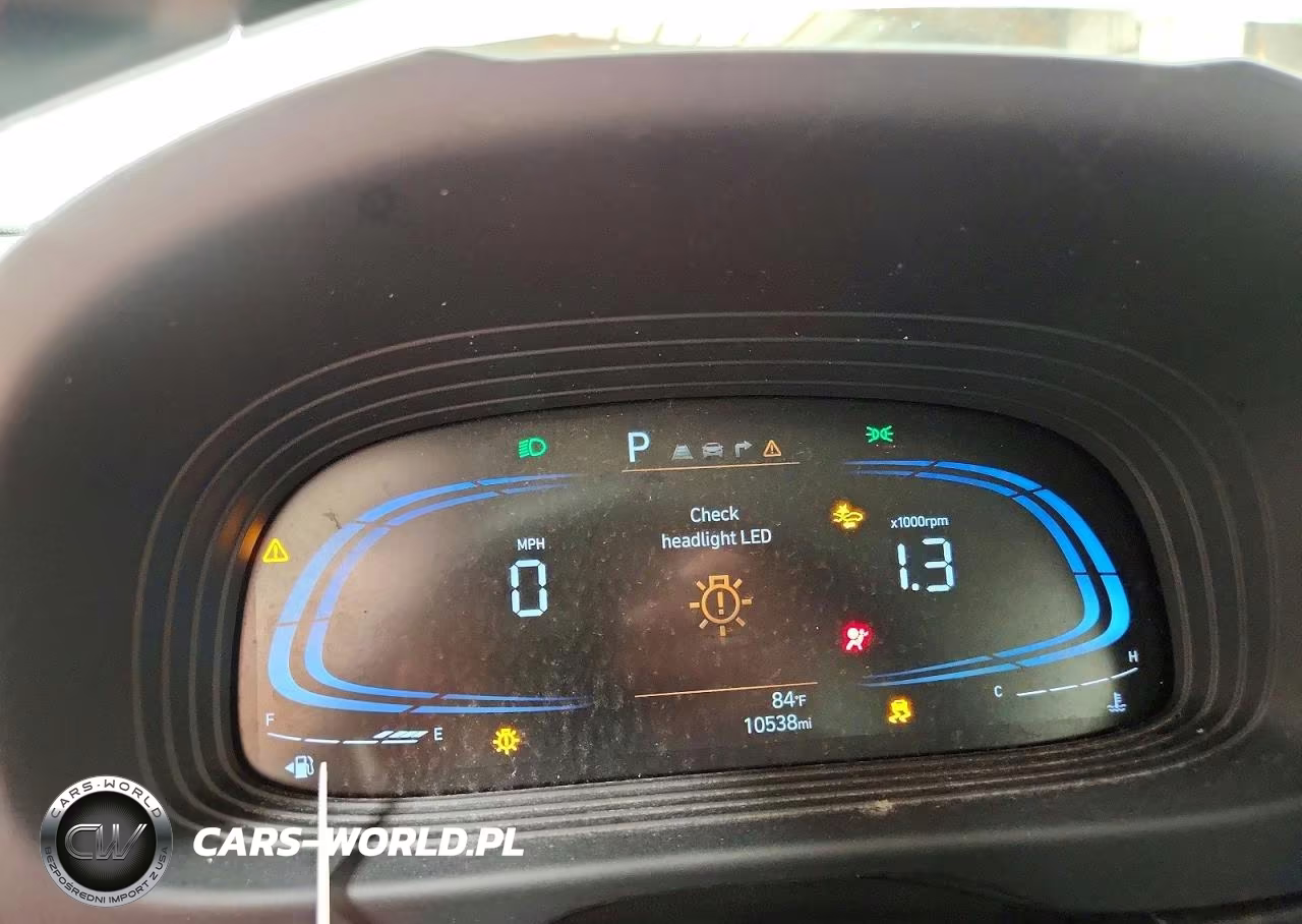 2025 Hyundai Venue Limited VIN:KMHRC8A35SU402285 - 9