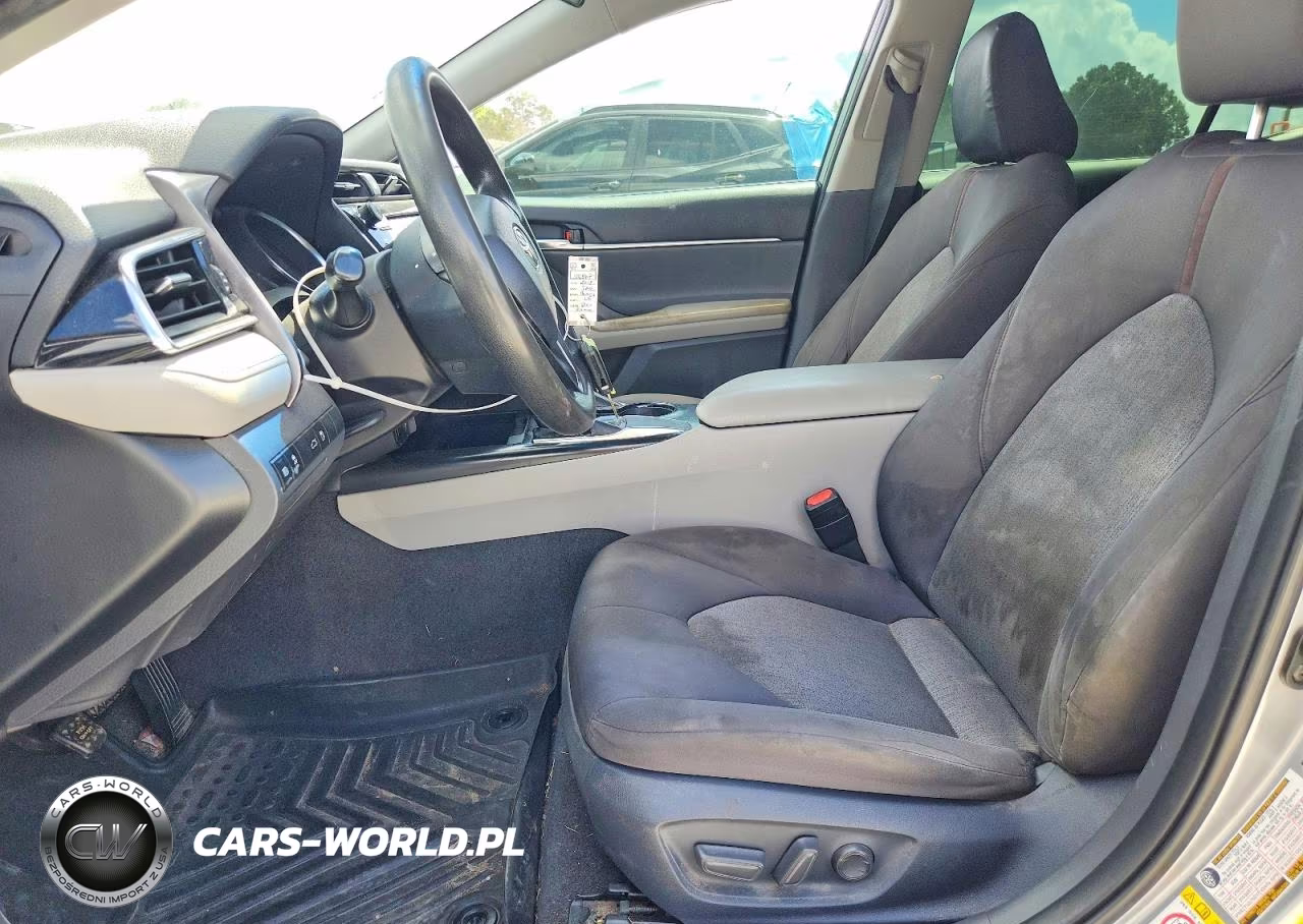 2018 Toyota Camry Le VIN:JTNB11HKXJ3012119 - 7